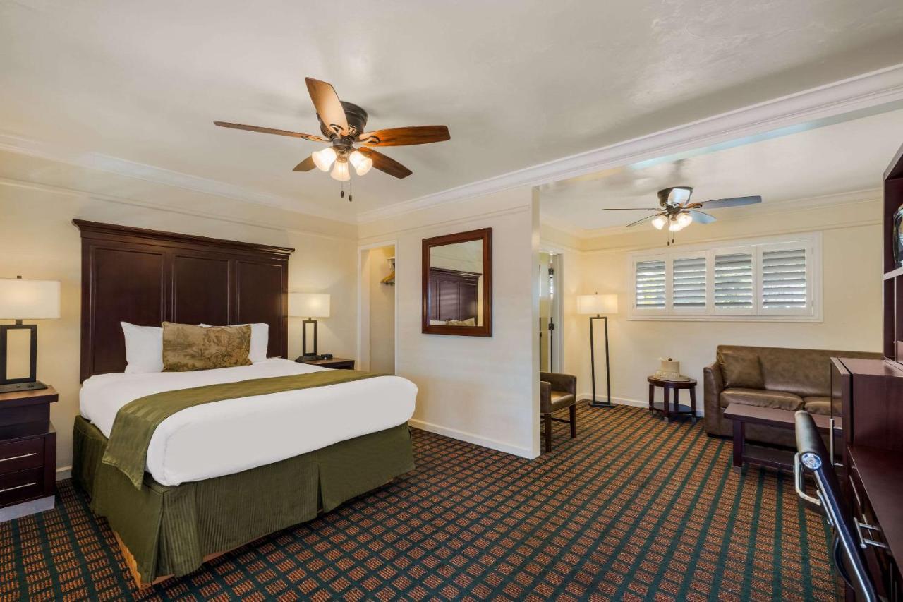 Clarion Collection Carmel Oaks Inn Extérieur photo